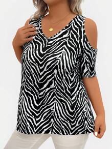 SHEIN CURVE+ Plus Size Women's Off-Shoulder Short Sleeve Casual Fashion Zebra Print T-Shirt