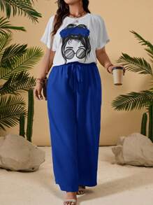 SHEIN VCAY 2pcs/Set Plus Size Holiday Sunglasses Print T-Shirt With Drawstring Waist Wide Leg Pants,Holiday Outfits - Royal Blue - View 3