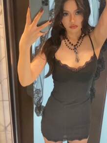 DAZY 性感蕾丝吊带裙，修身紧身迷你裙 - 黑色 - 查看 1