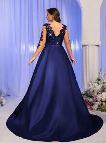 SHEIN Belle 大码优雅撞色裸色网纱花卉贴花长袖V领亮片缎面高腰鱼尾长裙，适合正式晚宴、鸡尾酒会、约会、度假、舞会、婚礼、返校、情人节等场合。 - 藏蓝色 - 查看 5