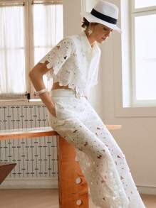 Arave 女士蕾丝两件套编织激光镂空刺绣短袖短款上衣阔腿裤，女士休闲度假装，/，女士服装，巡航女士服装，欧洲，女士度假装，2 件套，白色套装，女士生日装，蕾丝两件套，白色蕾丝两件套，两件套，两件套秋季女装秋季服装女士秋季秋装 - 白色 - 查看 1