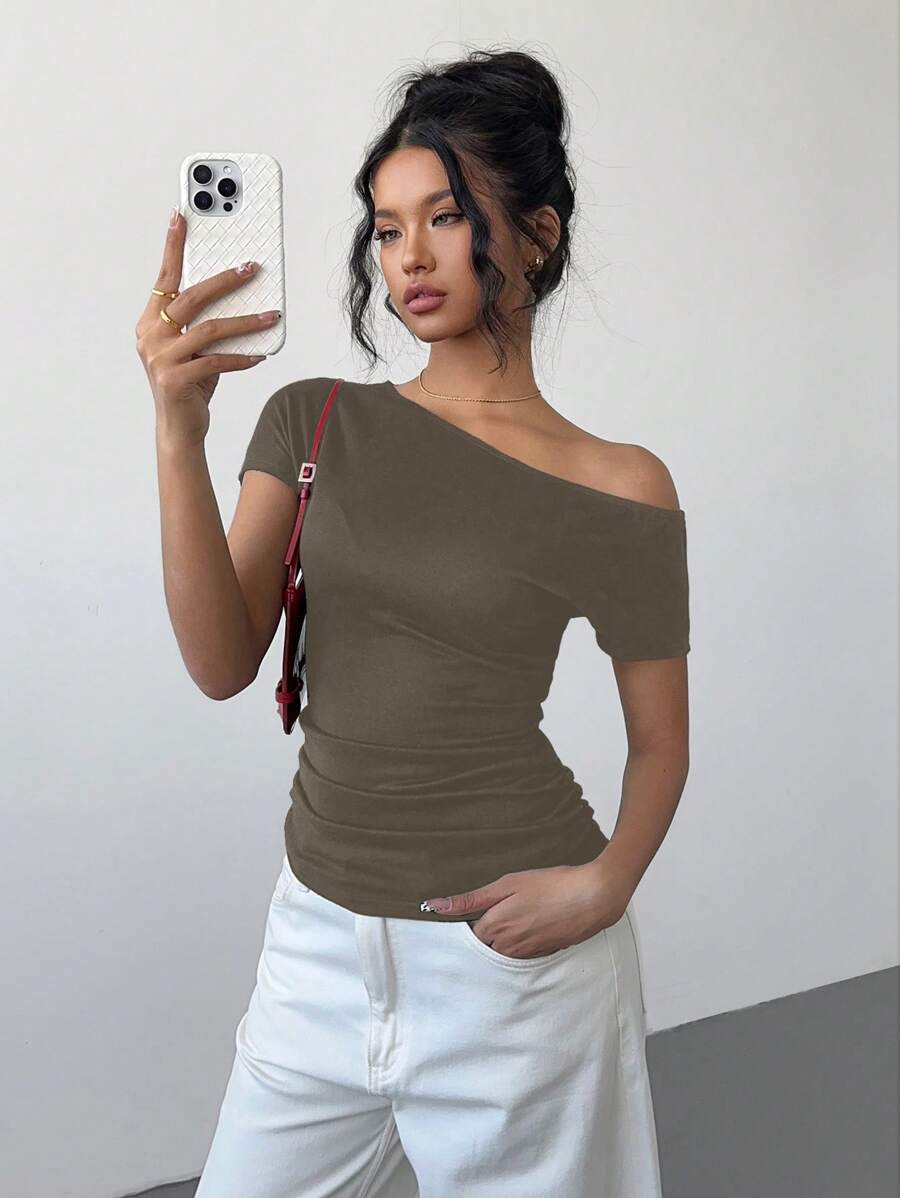 Siren Gaze Women's Slash Neck Ruffle Detail Asymmetrical Hem T-Shirt, Black Summer