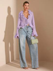 SHEIN BAE Damen Elegante Leichte Bluse mit tiefem V-Ausschnitt, Rüschensaum und Langarm für den frühen Frühling, geeignet für romantische Dates, Treffen mit Freundinnen, Frühlingsausflüge und Partyevents