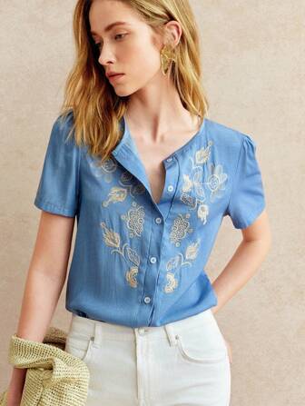 Écloséra 时尚法式复古刺绣修身短袖蓝色春夏年轻女士刺绣度假上衣衬衫