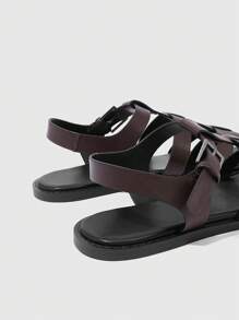 HighSole 女士简约圆头棕色平底休闲凉鞋，时尚、柔软舒适大底休闲百搭棕色罗马鞋，适合户外旅行、海滩、日常通勤、春夏季