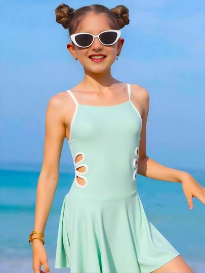 SHEIN 青少年女孩黑白拼布镂空分体泳衣套装，中长款吊带泳衣和泳裤 2 件套