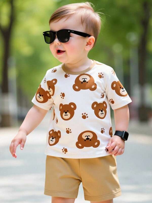 Conjunto de 2 piezas de camiseta de manga corta y pantalones cortos con estampado de oso lindo y moderno para bebé niño, adecuado para salidas en verano