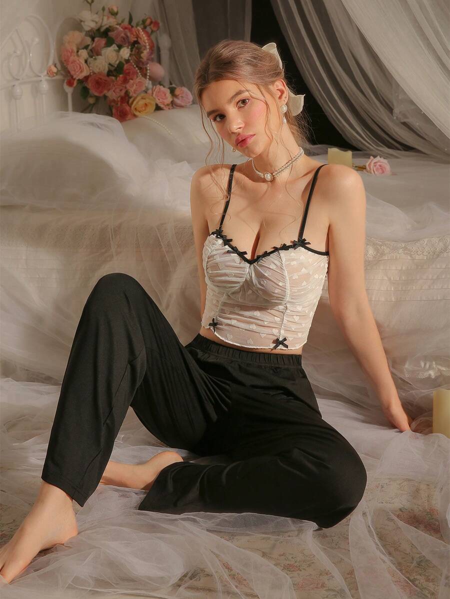 DelicateAllure 女士蕾丝爱心荷叶边吊带长裤睡衣套装 ChicAutumn Babydoll 舒适优雅细节 - 黑與白 - 查看 1