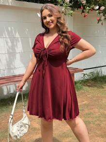 SHEIN EZwear Plus Size Women's Valentine's Day Red V-Neck Twist Front Midi Dress - Burgundy - View 5