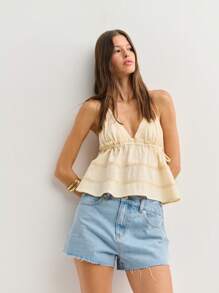 Nöista V领荷叶边上衣，饰有蕾丝边，腰部可调节。非常适合夏季、音乐节或打造可爱的七月四日造型。 - 杏色 - 查看 8