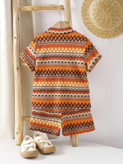 SHEIN Mirajuku Conjunto de camisa de manga corta y pantalones cortos para niño, conjunto de camiseta de moda de verano