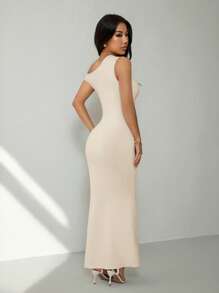 SHEIN PETITE Summer Clothing, Daily Date And Travel Outfits, Party Outfits, Elegant Women's Inner Outfits, Going Out Outfits, Sloping Shoulder Asymmetrical Extra-Long Fishtail Dress, Club Women Outfits, Date Outfits, Banquet Dresses Wedding - Apricot - View 2