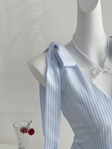 Sweetra 新款女式蝴蝶结吊带单排扣修身衬衫，条纹通勤装 - 藍白色 - 查看 3
