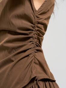 Ontre 女式 2025 年夏季纯色圆领不对称下摆无袖休闲吊带背心，优雅派对，适合独立日、海滩度假、毕业典礼、婚礼嘉宾、阵亡将士纪念日、舞会、日常通勤，搭配裙子 - 咖啡棕 - 查看 6