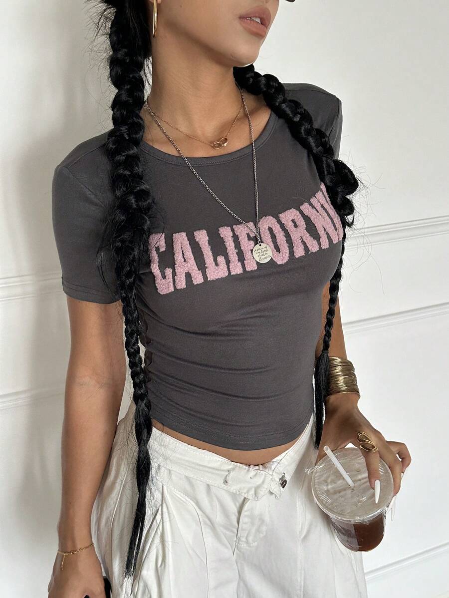 Jouncy 女式字母印花圆领短袖短款修身 T 恤，夏季图案 T 恤女式上衣 - 紫丁香色 - 查看 1