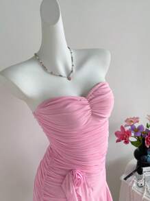 Sweetra Damen neue sexy Mode 3D Blumen Off-Shoulder ärmelloses plissiertes figurbetontes Beach Urlaubskleid