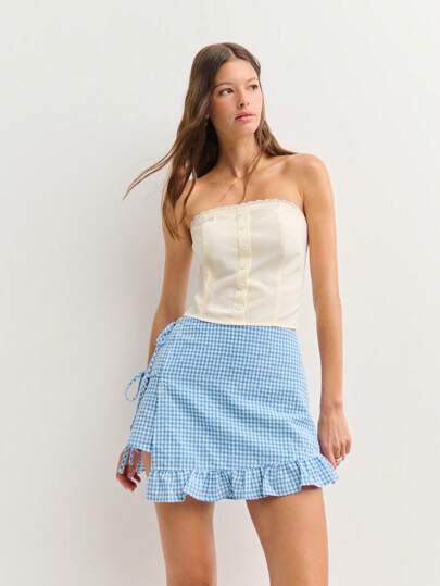 Nöista Chic White Button-Front Bandeau Top With A Structured Fit And Soft Stretch Fabric. Perfect For Cute Summer Tops, Holiday, Or 4th Of July