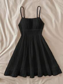 SHEIN Vestido de tirantes de color liso con volantes en el dobladillo, adecuado para vacaciones de verano, citas nocturnas, vestido de playa, ropa urbana para chicas adolescentes, atuendos para vacaciones en la playa, vestidos de verano para chicas - Negro - Ver 7