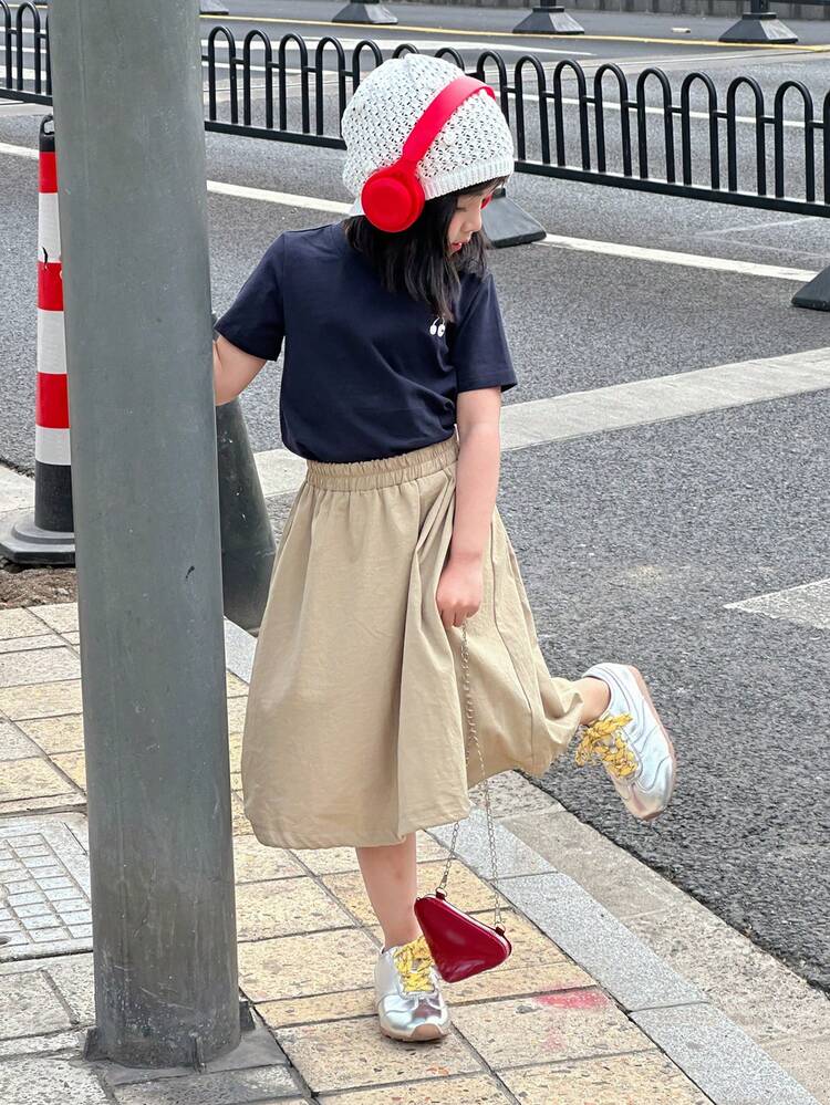 Young Girls Round Neck Embroidered Cute Cherry Graphic Short Sleeve T-Shirt With Loose Solid Color 2 In 1 Split Skirt Set,Girls Summer Outfits