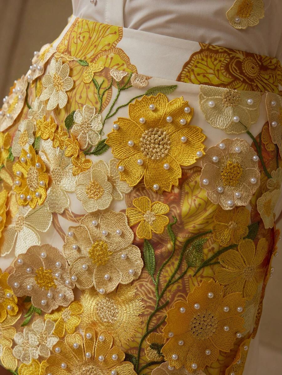 MOTF PREMIUM VÁY MINI TRANG TRÍ THÊU & NGỌC TRAI GIẢ - Màu vàng - Xem 2