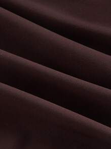 SHEIN MOD 复古 70 年代不对称迷你连衣裙，带有荷叶边细节、露背领、串珠装饰、分层蛋糕下摆和垂褶领 - 灵感来自 Y2K，非常适合海岛度假、派对、约会、生日庆祝、下午茶和节日！ - 咖啡 - 查看 4