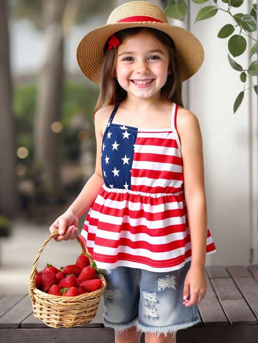 SHEIN Set de 2 piezas de camiseta sin mangas con volantes y shorts vaqueros, conjunto informal de verano para niñas jóvenes para el 4 de julio