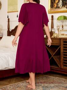 SHEIN Plus Size Retro Loose V-Neck Long Nightgown, Solid Color, Fashion, Suitable For Summer - Multicolor - View 4
