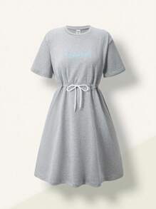 SHEIN Explorewe 1 件女童学院风针织舒适短袖腰可调节连衣裙，全新夏季系列 - 灰色 - 查看 1
