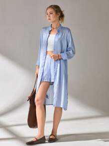 CLARA VERO Conjunto de dos piezas de algodón, camisa de manga larga con botones y nudo adelante, shorts elásticos de cintura alta con volantes, material de algodón texturizado, colección para resort de playa, ropa de verano, detalle de dobladillo crudo, estilo casual de vacaciones, silueta holgada, ropa de playa moderna, moda bohemia de verano, ropa informal y cómoda, colección de resort, conjunto casual de fin de semana, diseño contemporáneo, look fresco de verano, conjunto de tela ligera y transpirable