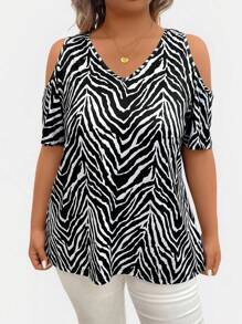 SHEIN CURVE+ Plus Size Women's Off-Shoulder Short Sleeve Casual Fashion Zebra Print T-Shirt