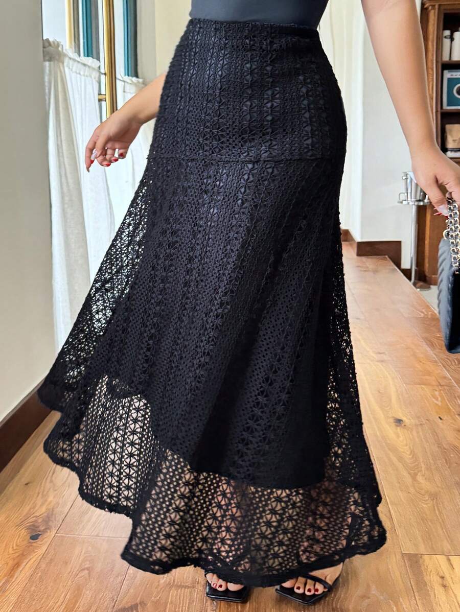 Dazy Plus 加大码松紧腰蕾丝超长美人鱼裙，优雅黑色，秋季返校服装 - 黑色 - 查看 1
