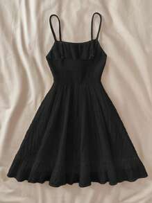 SHEIN Vestido de tirantes de color liso con volantes en el dobladillo, adecuado para vacaciones de verano, citas nocturnas, vestido de playa, ropa urbana para chicas adolescentes, atuendos para vacaciones en la playa, vestidos de verano para chicas - Negro - Ver 2