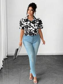 SHEIN Clasi Camisa con botones de manga corta con estampado floral y cuello de polo - Multicolor - Ver 4