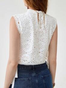 女式波西米亚度假镂空蕾丝无袖立领系带侧边宽松衬衫，夏季 - 白色 - 查看 2