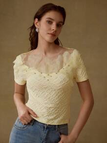 MOTF PREMIUM 女士优雅修身花卉贴花T恤 - 黃色 - 查看 2