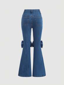 SHEIN Girlism Pantalones vaqueros acampanados de tela elástica azul oscuro con decoración de moño para niñas preadolescentes con estilo Y2k urbano y fresco. Un conjunto de prendas casual, versátil y a la moda para el uso diario o en vacaciones y fiestas de cumpleaños de niñas preadolescentes.