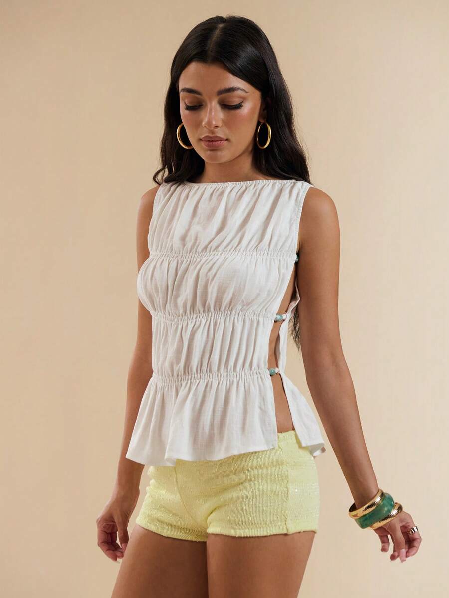 SHEIN BAE Top de tirantes con detalles de cuentas y recortes laterales, top de tirantes ajustado y sexy con cuentas, ideal para verano, vacaciones en la playa, resort en Italia, Ibiza - Blanco - Ver 1