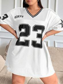 SHEIN CURVE+ 大码女式运动休闲23号印花拼接透视T恤连衣裙 - 白色 - 查看 1