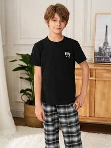 SHEIN Bộ đồ ngủ tay ngắn cổ tròn Dozemod Kids Tween Boys và quần dài, phong cách tối giản và thời trang, phù hợp cho mùa hè - màu đen - Xem 3