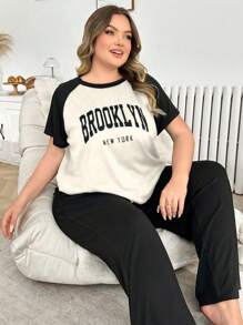 SHEIN Plus Size Women Color Block Raglan Sleeve Slogan Print T-Shirt And Pants Casual Home Outfit Set - Apricot - View 4