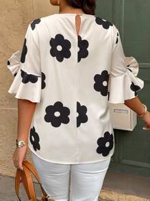 Weeklong 大码随机印花圆领蝴蝶结装饰短袖衬衫