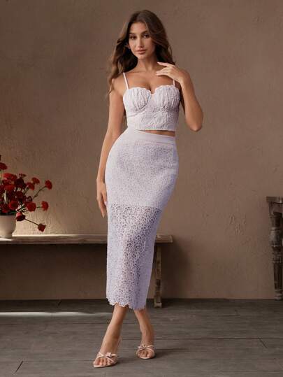 Savoree Top de tirantes finos con bordado floral calado en color azul claro, elegante para mujer. Adecuado para festivales, salidas casuales, vacaciones.