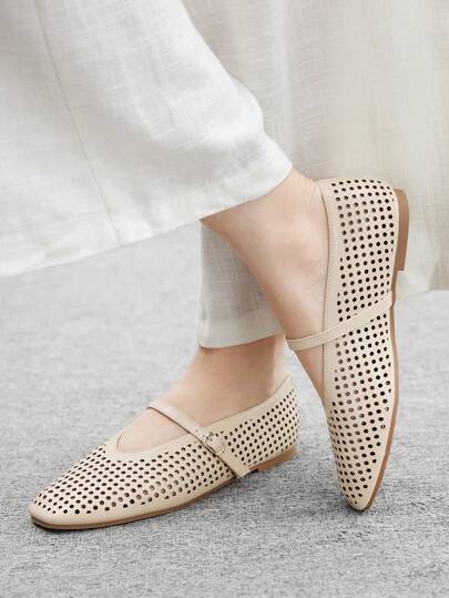 CUCCOO BIZCHIC Pre-Laser Cutout Square Toe Flat Shoes For Women For Christmas Spring Shoes