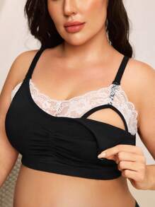 Plus Size Lace Patchwork Contrast Color Adjustable Strap Maternity Nursing Bra - Black and White - View 1