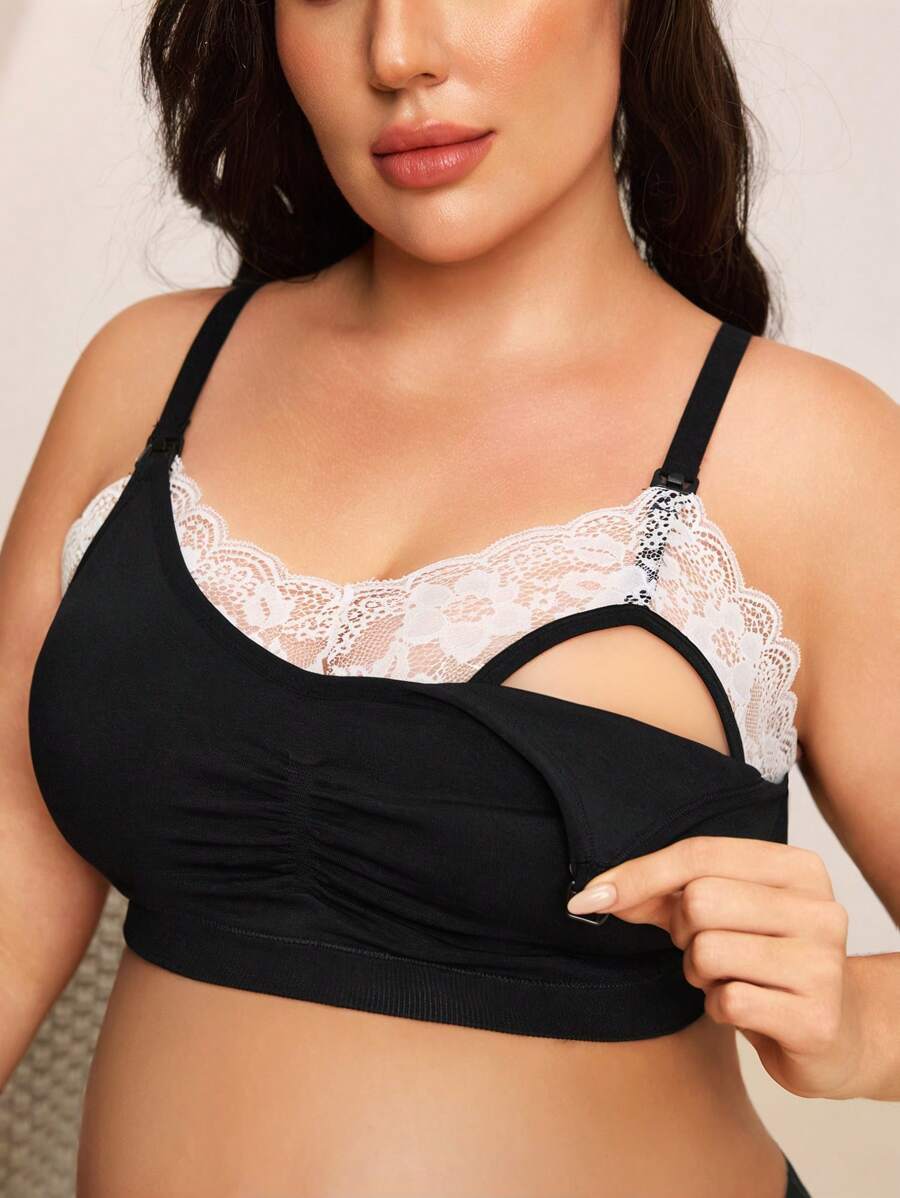 Plus Size Lace Patchwork Contrast Color Adjustable Strap Maternity Nursing Bra - Black and White - View 1