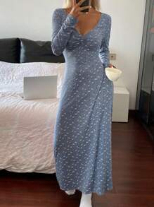 DAZY Long Ditsy Floral V-Neck Ruched Design Slim Fit Nightdress, Pajama Dress, Fall - Blue - View 8