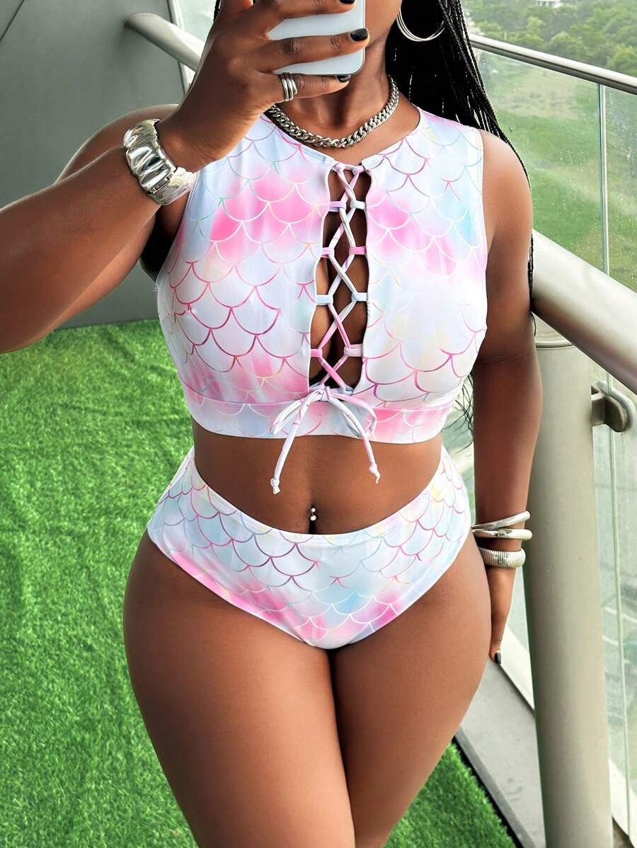 Slaydiva Conjunto de 2 piezas de traje de baño para mujer de talla grande con estampado de escamas de pez, con parte superior tipo bandeau anudada, para vacaciones y playa - Multicolor - Ver 1