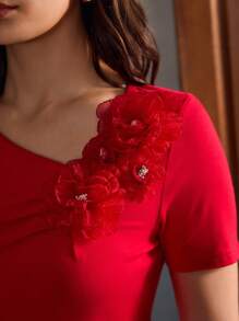 ZEYLAH Women 3D Flower Solid Color Simple T-Shirt, Fashionable For Summer - Red - View 2