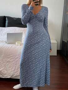 DAZY Long Ditsy Floral V-Neck Ruched Design Slim Fit Nightdress, Pajama Dress, Fall - Blue - View 7