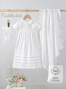 Robe de baptême blanche unie pour bébé fille nouveau-né, ensemble élégant avec robe longue à manches courtes volantées, chapeau, gants et couverture d'emmaillotage - Blanc - Voir 1